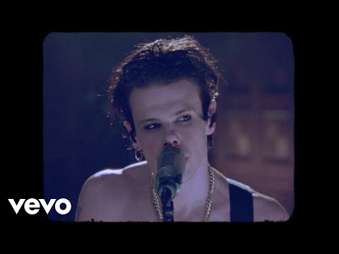Yungblud Releases “Zombie” Live Version from the Hansa Studios